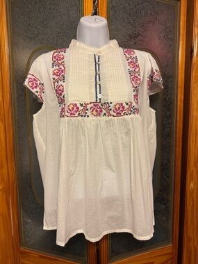 Solitaire Cream Blouse with Pink Embroidered Floral Yoke